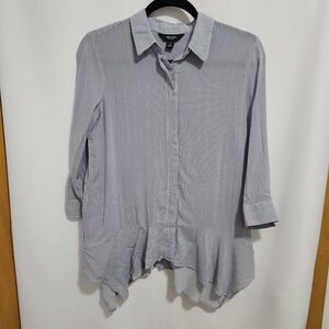 Simply Vera Vera Wang Black/White Striped 3/4 length sleeve button up top. Sz. S